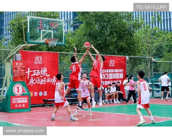 以篮球为纽带探索团队合作与竞技精神在青春成长中的独特力量