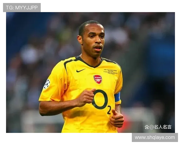 蒂埃里·亨利:从天才前锋到足坛传奇的成长轨迹与辉煌历程