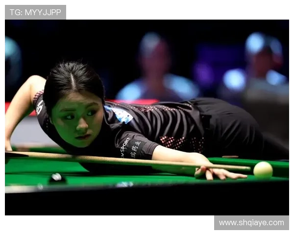 斯诺克比赛中的技巧与心理博弈分析：球员如何在紧张局势中保持冷静与精准发挥