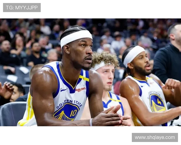 爵士与掘金激烈对决 双方实力较量引发球迷热议