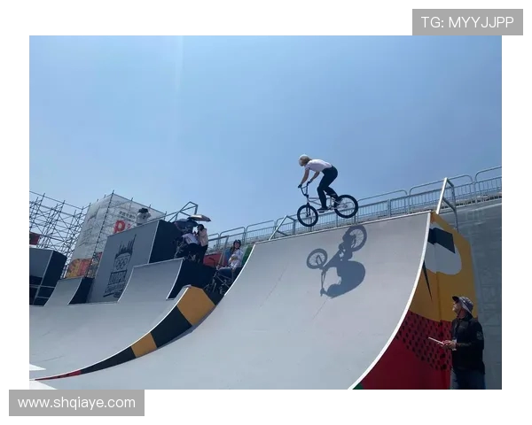 赛后分析广州极限运动队与上海极限运动队的战术意识与团队协作